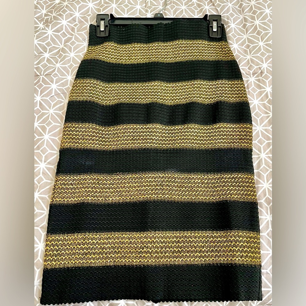 Midnight Nikibiki black, gold striped sparkle pencil stretch skirt size small